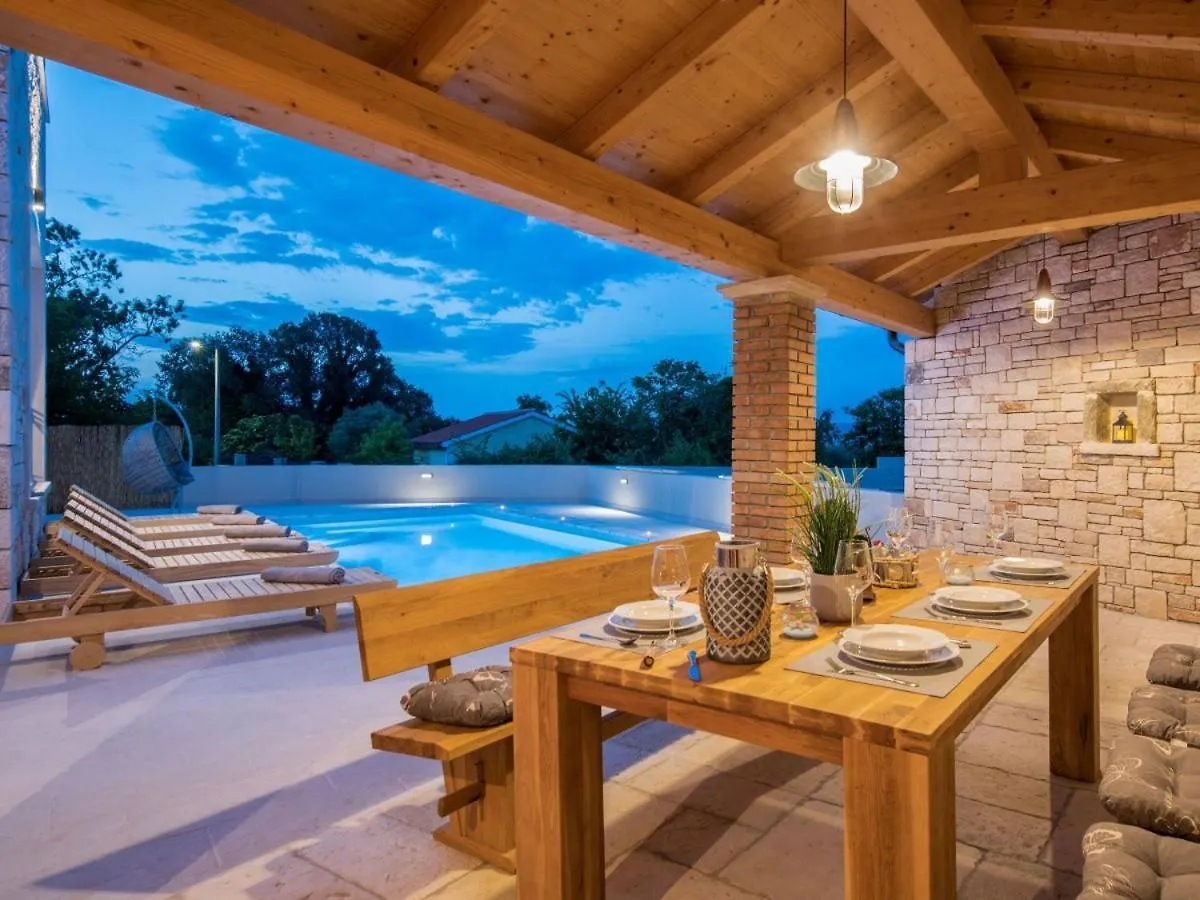 Villa Aurelia - 4 Sterne mit privatem Pool&Meerblick Kavran