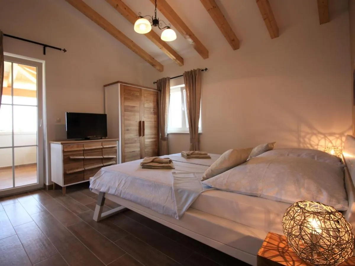 Villa Aurelia - 4 Sterne mit privatem Pool&Meerblick Kavran 0*,  Kroatien
