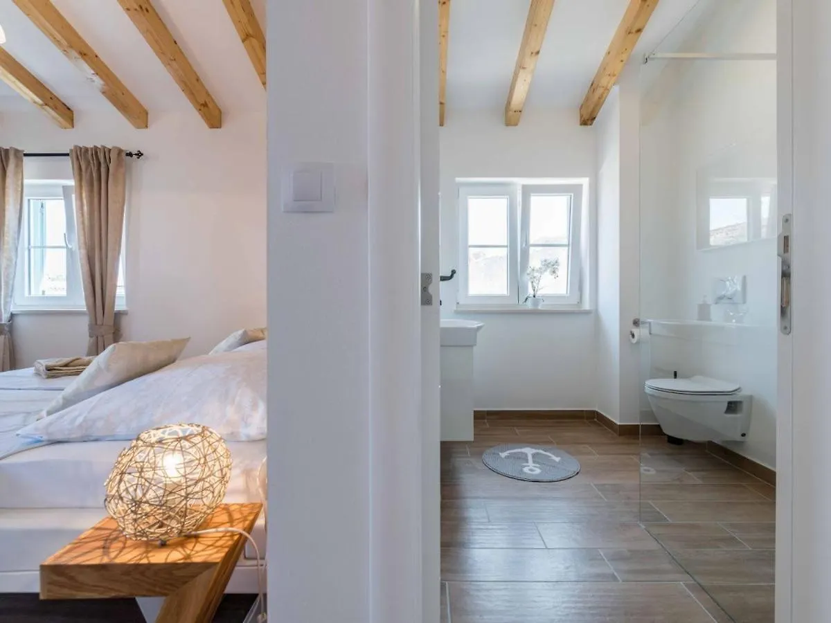 Villa Aurelia - 4 Sterne mit privatem Pool&Meerblick Kavran