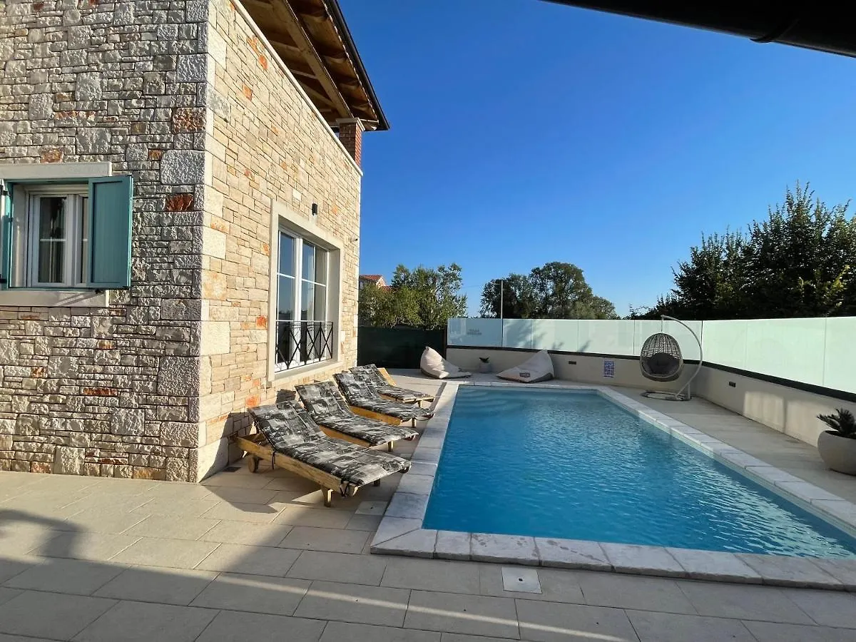 Villa Aurelia - 4 Sterne mit privatem Pool&Meerblick Kavran